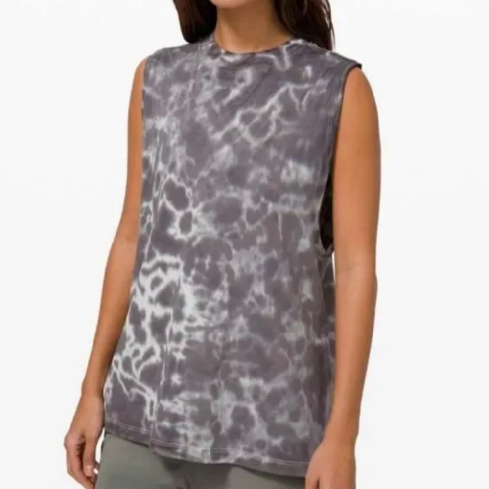 Lululemon Grey Tie-Dye Sleeveless Shirt Tank Top
